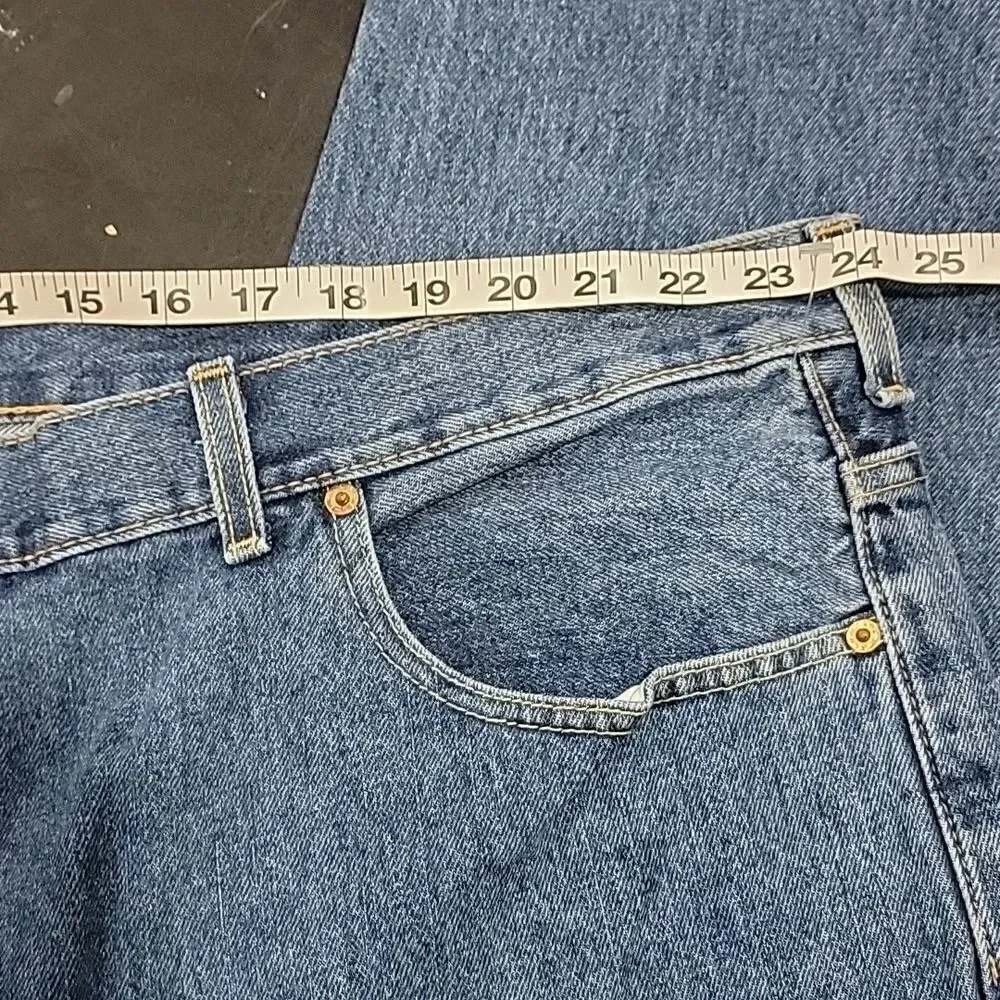NWT.. LEVI'S..550 RELAXED.. BIG & TALL.. blue jeans..
